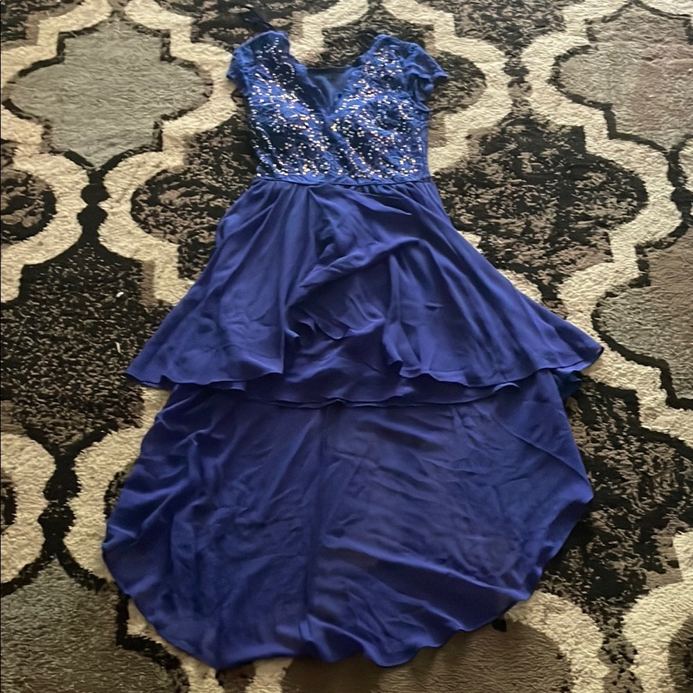Elegant Blue Evening Gown with Sequins